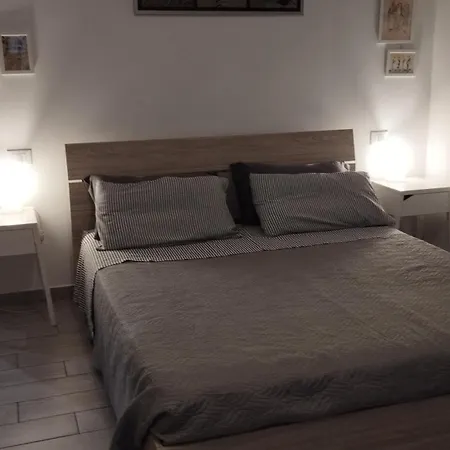 La Finestra Su San Luca