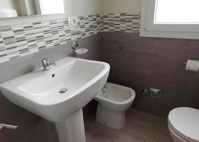 La Finestra Su San Luca Bolonya