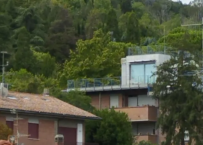 La Finestra Su San Luca Daire *