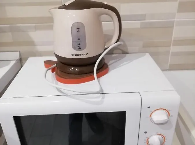 La Finestra Su San Luca *