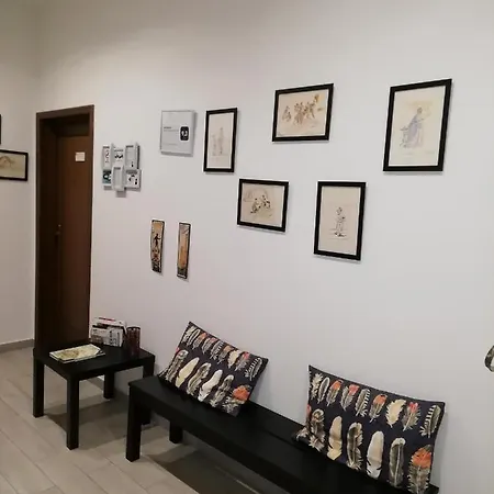 La Finestra Su San Luca *