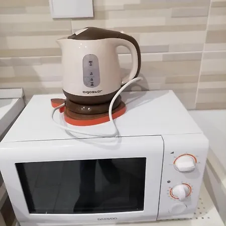 La Finestra Su San Luca *